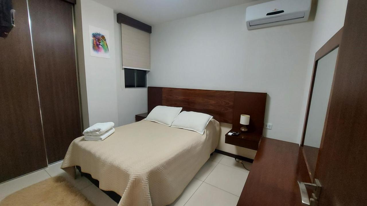 Hermoso Y Unico Apartamento Moderno, En Pleno Centro De Santa Cruz, Con Netflix Wi-Fi De 60 Mb, Estacionamiento Gratis Y Ac En Todos Los Ambientes Santa Cruz de La Sierra Extérieur photo