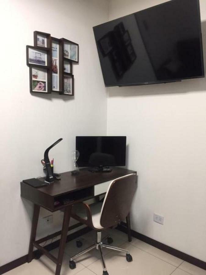 Hermoso Y Unico Apartamento Moderno, En Pleno Centro De Santa Cruz, Con Netflix Wi-Fi De 60 Mb, Estacionamiento Gratis Y Ac En Todos Los Ambientes Santa Cruz de La Sierra Extérieur photo